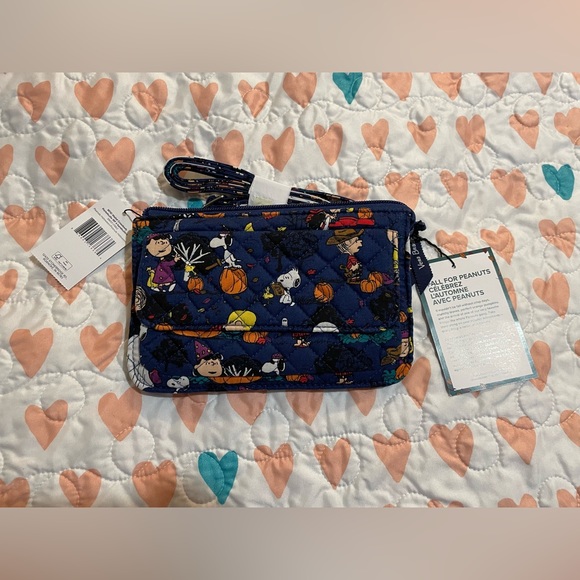 Vera Bradley Accessories Nwt Vera Bradley Peanuts Rfid Wallet